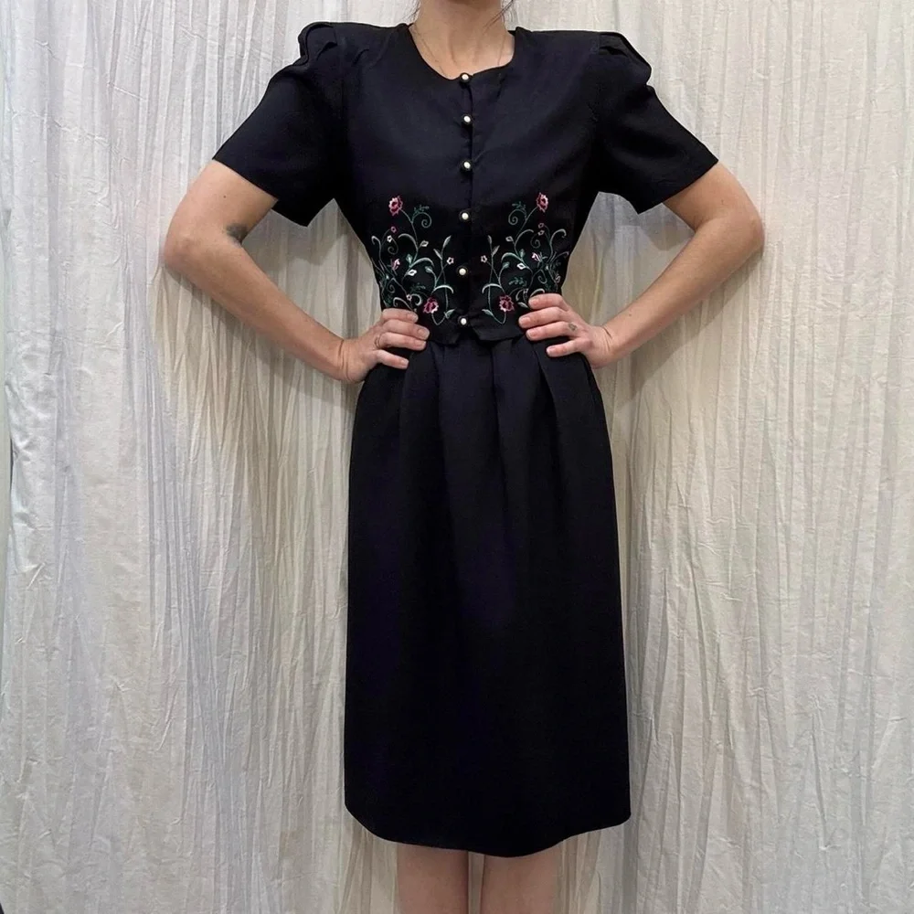 Navy Floral Embroidery Midi Dress w/‎ Button Down Bodice VTG 80s/90s S/M